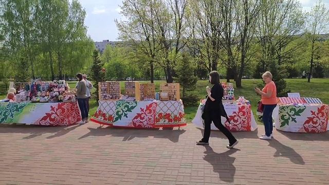 Ярмарка Набережные челны Парк Победы 1.05.23 Праздник труда смотреть онлайн