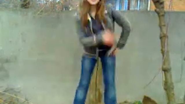 Даша танцует смотреть онлайн