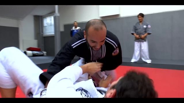 Vincent Parisi VS KAMEL LE MAGICIEN sur beiN Sports смотреть онлайн