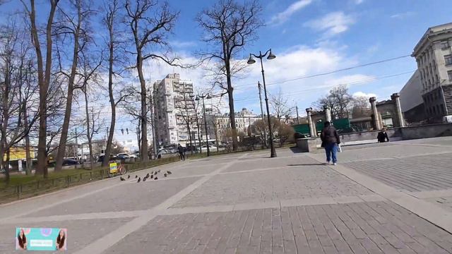 Walking Around Chornaya Recka