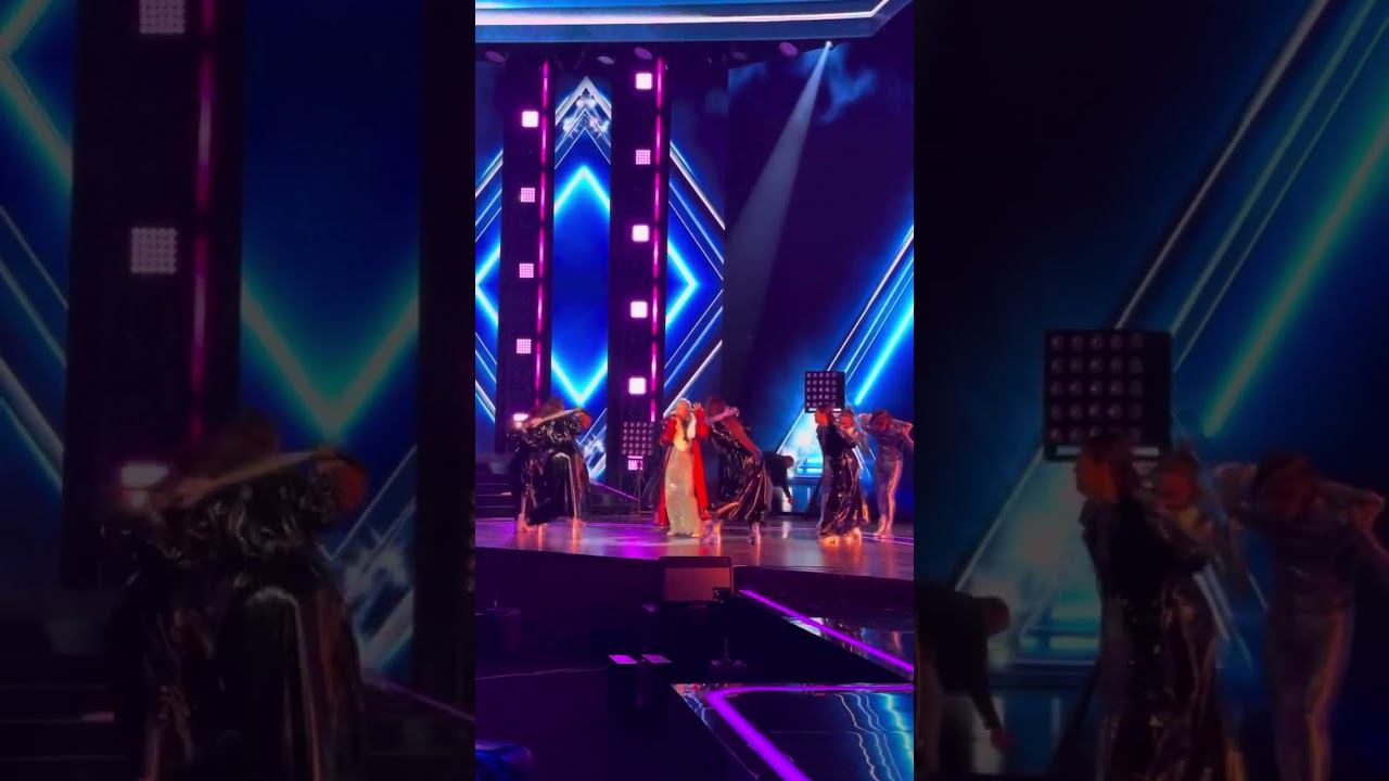 Репетиция Рианны перевоплощение Julia Milows на Ярче звёзд на ТНТ смотреть онлайн