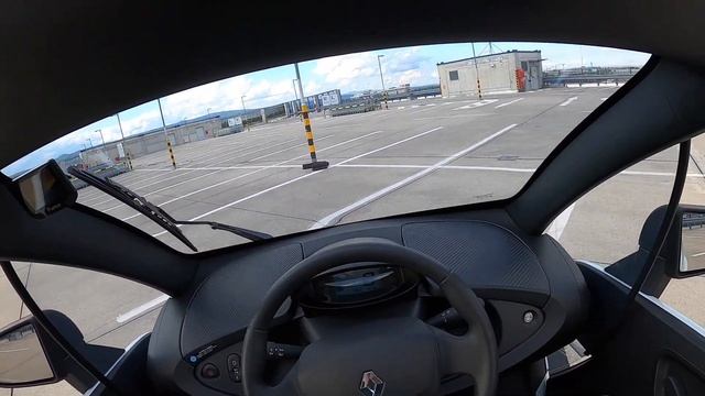 Najbláznivejšie auto, aké som testoval! 2022 Renault Twizy TEST - Dominiccars.sk смотреть онлайн