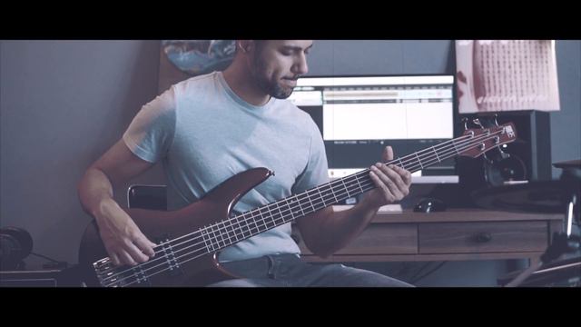 Trivium- The Defiant// Bass Cover смотреть онлайн