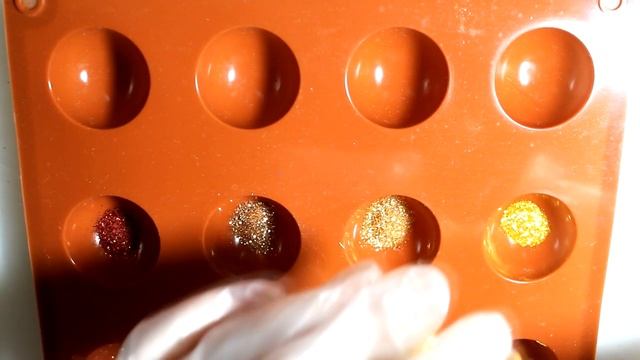 Различные способы окрашивания эпоксидной смолы | Много саламандр смотреть онлайн