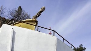 Партенит - как живет курорт Крыма зимой 2023. Набережная, люди на пляже, что происходит - это Крым?