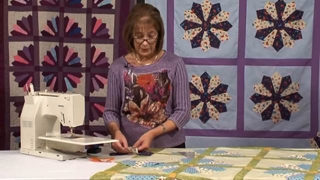Grandmothers Fan Patchwork block with Valerie Nesbitt (Taster Video) смотреть онлайн