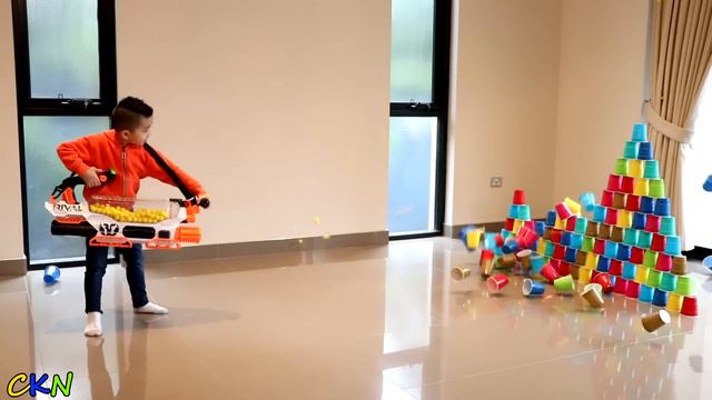 Biggest Automatic 200 Balls Blaster Test Fun With CKN смотреть онлайн