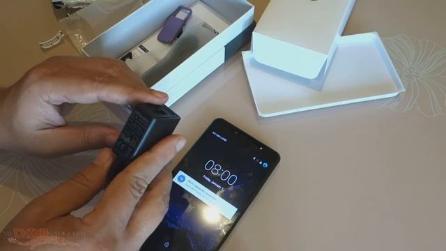 Распаковка посылки из Китая со смартфоном Siswoo C55 смотреть онлайн