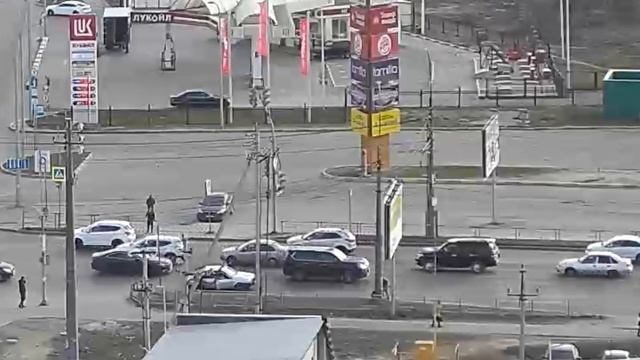 Оторвалось колесо. Окружное шоссе - Гагарина (20.04.2023 в 18:02) смотреть онлайн