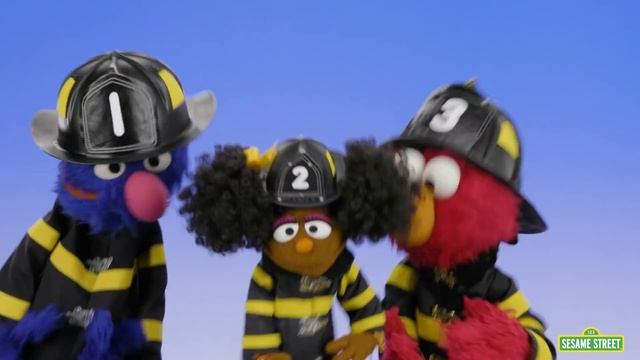 Sesame Street: The Wheels on the Fire Truck | Wheels on the Bus Remix #1 смотреть онлайн