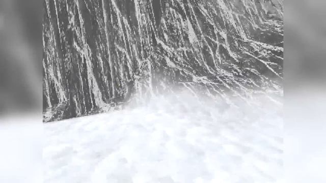 Затерянный в снегу смотреть онлайн