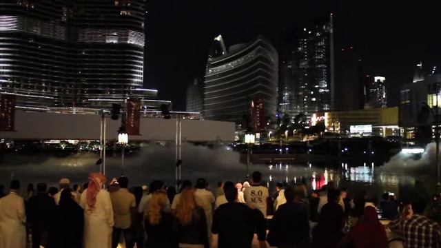 Путешествуем с Серегой - Первый день в Дубай, Dubai Mall и фонтаны (Часть 2) смотреть онлайн