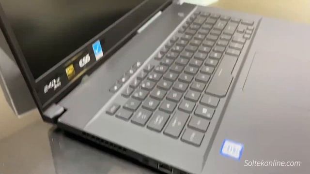 Unboxing de la Asus ROG Zephyrus M смотреть онлайн