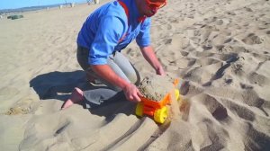 Учим цвета и счёт на пляже - Блиппи на Русском - Изучай этот Мир вместе с Блиппи - Blippi