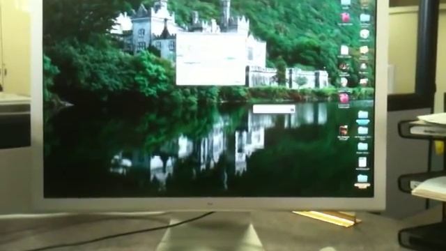 Apple 30" Cinema Display: Flashing/ Strobbing Display смотреть онлайн