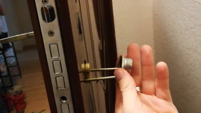 Как поменять сердцевину замка? Замена лечинки. смотреть онлайн