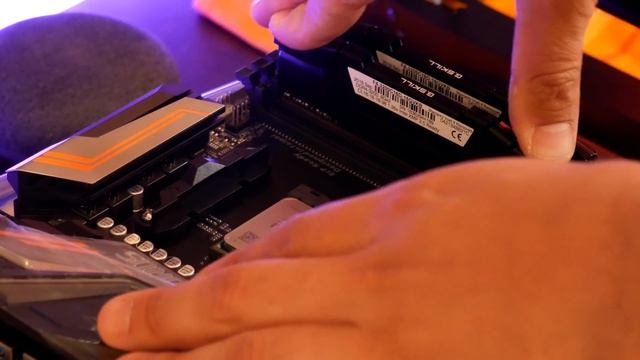 Configurazione PC con Ryzen 7 e RTX 2080 DA PAURA!! смотреть онлайн