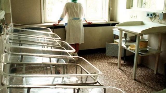 «Не нравятся условия? Рожайте дома! Нашлась барыня!» смотреть онлайн