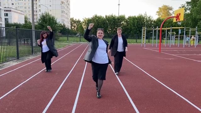 Подарок от родителей для выпускников. Родители поздравляют выпускников. Клип для выпускников смотреть онлайн