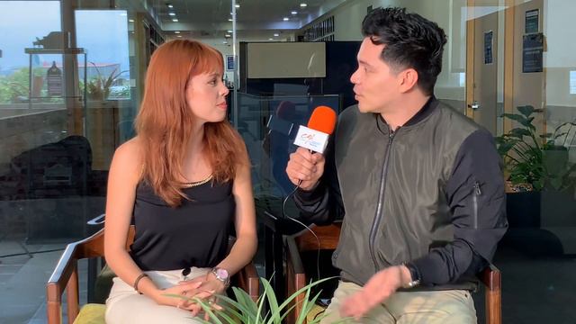 ¡Eva Daniela es Lorena Pineda en QLPAMF! смотреть онлайн