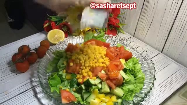 Салат с тунцом, кукурузой и лимонным соком: рецепт от Foodman.club смотреть онлайн