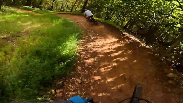 Racing Downhill Again Reminded Me Why I Stopped !!! | Powder Ridge Eastern States Cup смотреть онлайн