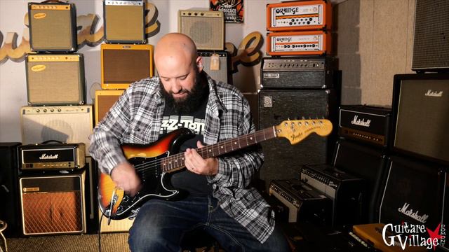 Fender Stratocaster 1976 - Guitare Village смотреть онлайн