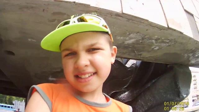 VLOG. Внутри фонтана смотреть онлайн