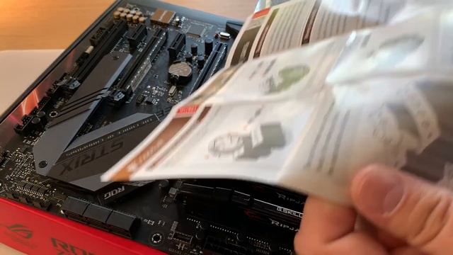 Unboxing Asus ROG STRIX Z390-F, i9 9900K, Noctua NH-D15 смотреть онлайн