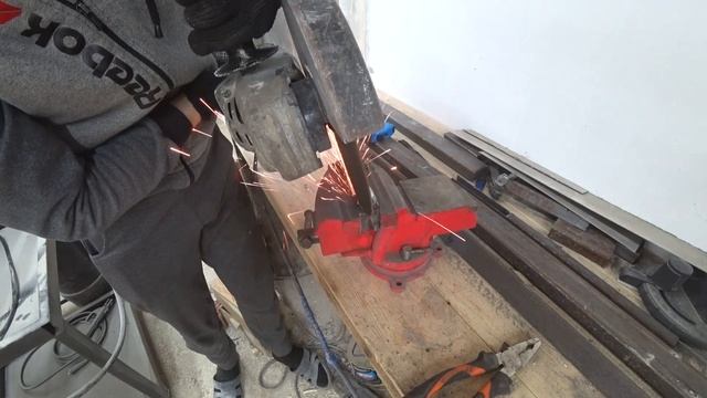 СДЕЛАЛИ АВТОМАТИЧЕСКИЙ ГВОЗДОДЁР | Крутая самоделка смотреть онлайн
