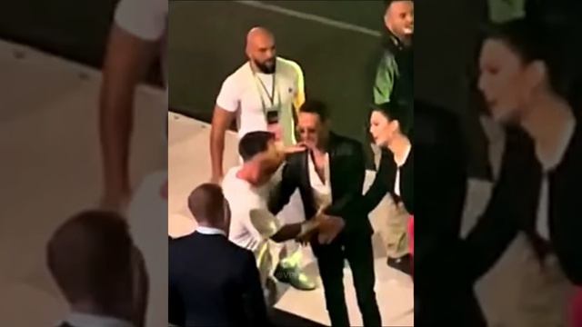 Segurança do Messi смотреть онлайн