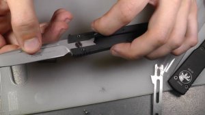 Тугая пружина на Microtech Ultratech. Разборка ножа