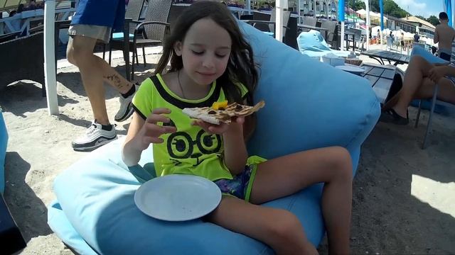 Каждое воскресение на кулинарный мастер класс на пляж Веранда в Одессе смотреть онлайн