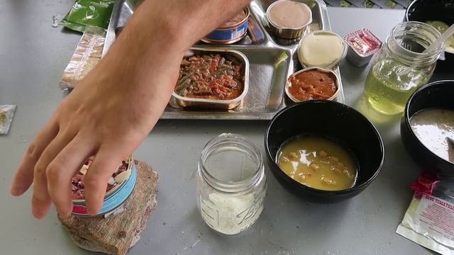 Tasting Cold Weather Russian Military MRE (Meal Ready To Eat)