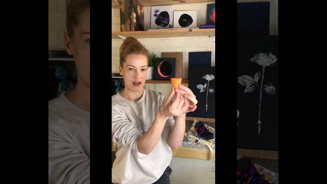 How to use a moon, luna or menstrual cup. смотреть онлайн
