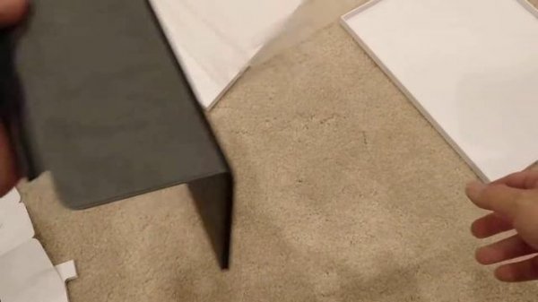 Smart Keyboard for 12.9" iPad Pro Unboxing