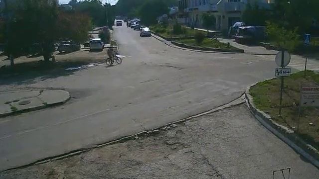 Перекрёсток в Щёлкино, 13.09.2014 - time-lapse с камеры 2 смотреть онлайн
