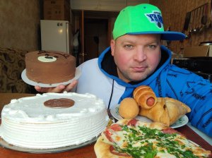 МУКБАНГ фаст-фуд и торты:Прага и Молочная девочка/ОБЖОР