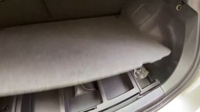 Toyota Auris VVT-I business edition смотреть онлайн