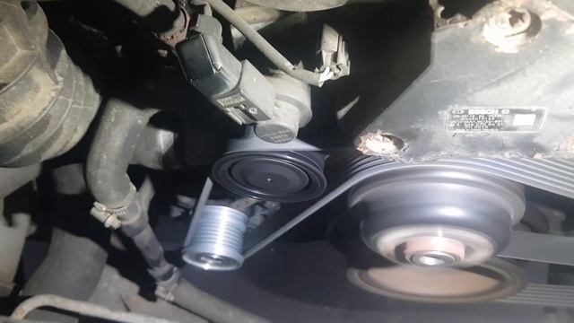 MERCEDES CDI | ПОЧЕМУ ДРОЖИТ НАТЯЖИТЕЛЬ РЕМНЯ ??? смотреть онлайн