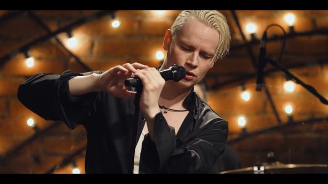 SHAMAN — Вокализ («Квартирник у Маргулиса» на НТВ) смотреть онлайн