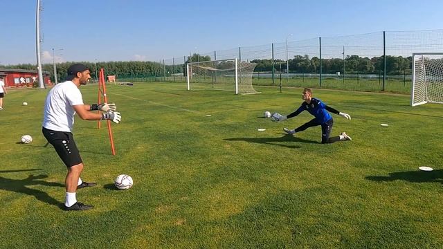 «Факел» (Воронеж) | Подготовка вратарей смотреть онлайн