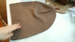 Переделка вещей. Шапка за 20 минут из любой ненужной трикотажной вещи (свитер, водолазка, жилет)