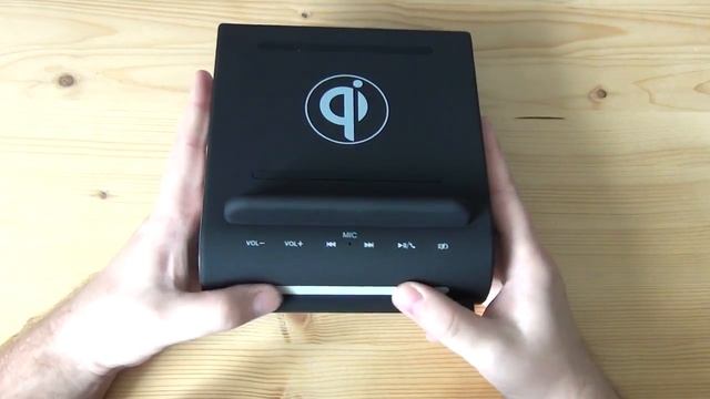 Azpen D100 - беспроводная зарядка & блютуз колонка смотреть онлайн