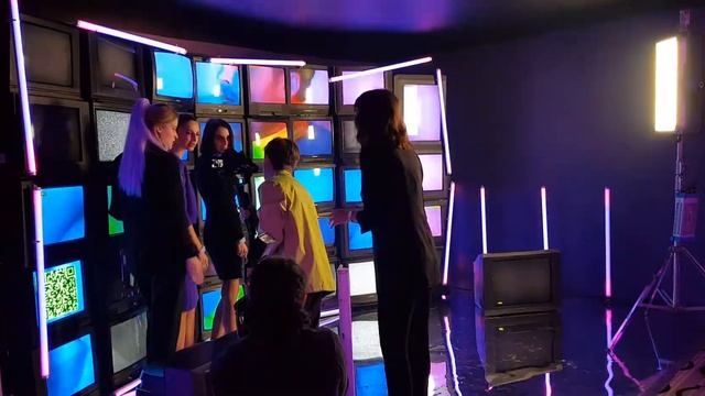 Фото-зона из телевизоров - PiWall смотреть онлайн