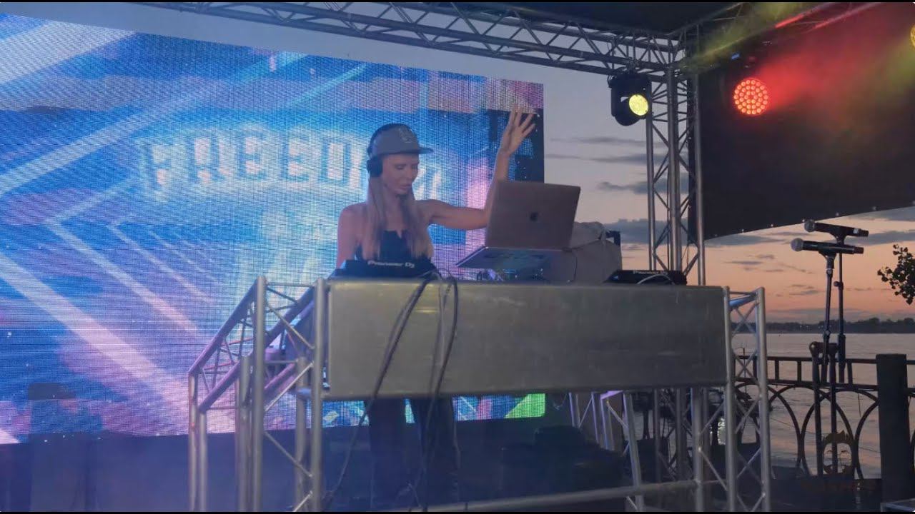 Rain In Monaco - Live / ORGANIC HOUSE