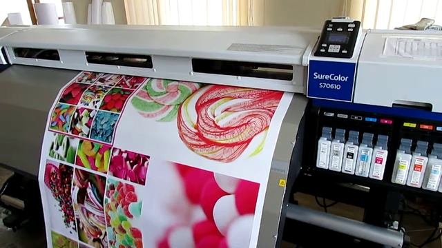Печать на баннерной ткани Epson Sc-S70610 смотреть онлайн