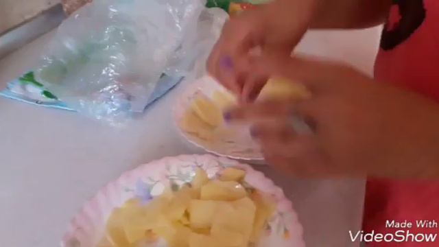 Как сделать чипсы☺😀В домашних условиях👱🏡(Aruka Mil) смотреть онлайн