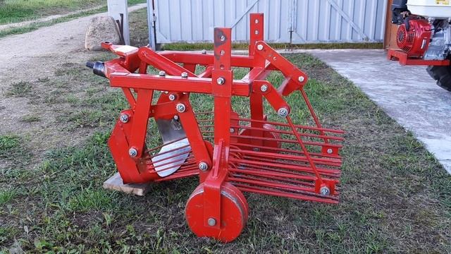 Мотоблок МТЗ 09Н, копалка КТФ2 настройки (kopaczka Do Ziemniaków, Potato Digger Machine In Belarus)