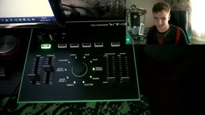 Обзор на звуковой процессор Roland VT-3